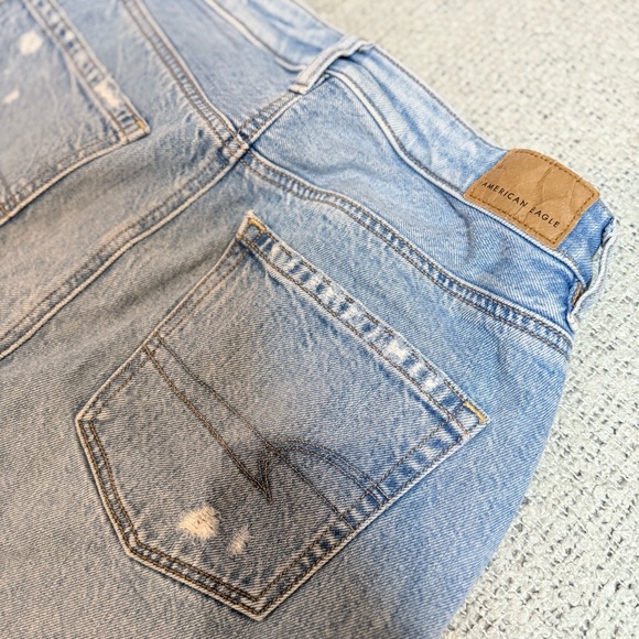 American Eagle Outfitters Light Blue Distressed Straight Leg Jeans Short 2 - Picture 8 of 8